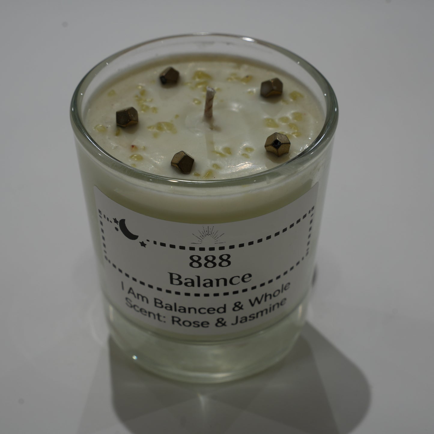 888 - BALANCE CANDLE